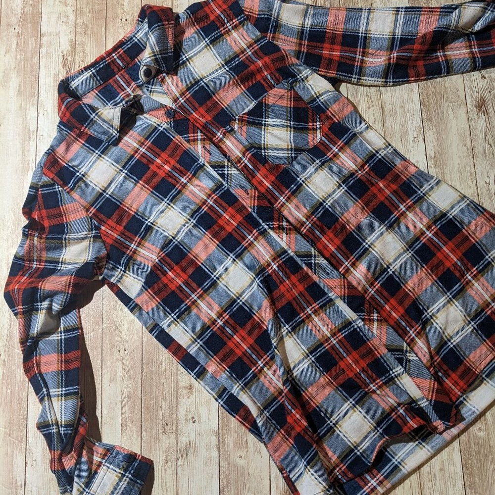Alter Ego Red Plaid S Long Sleeve Button Down - Perfect for Fall or Winter